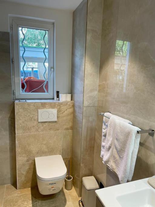 Superbe Appartement Pres De La Plage Et Du Centre Ville Saint-Tropez Eksteriør billede
